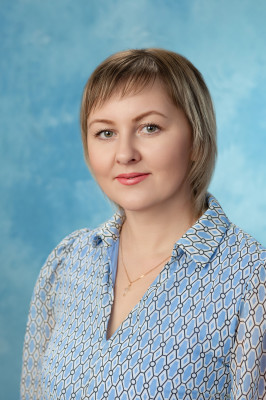 Воспитатель высшей категории Ивонина Зинаида Валерьевна